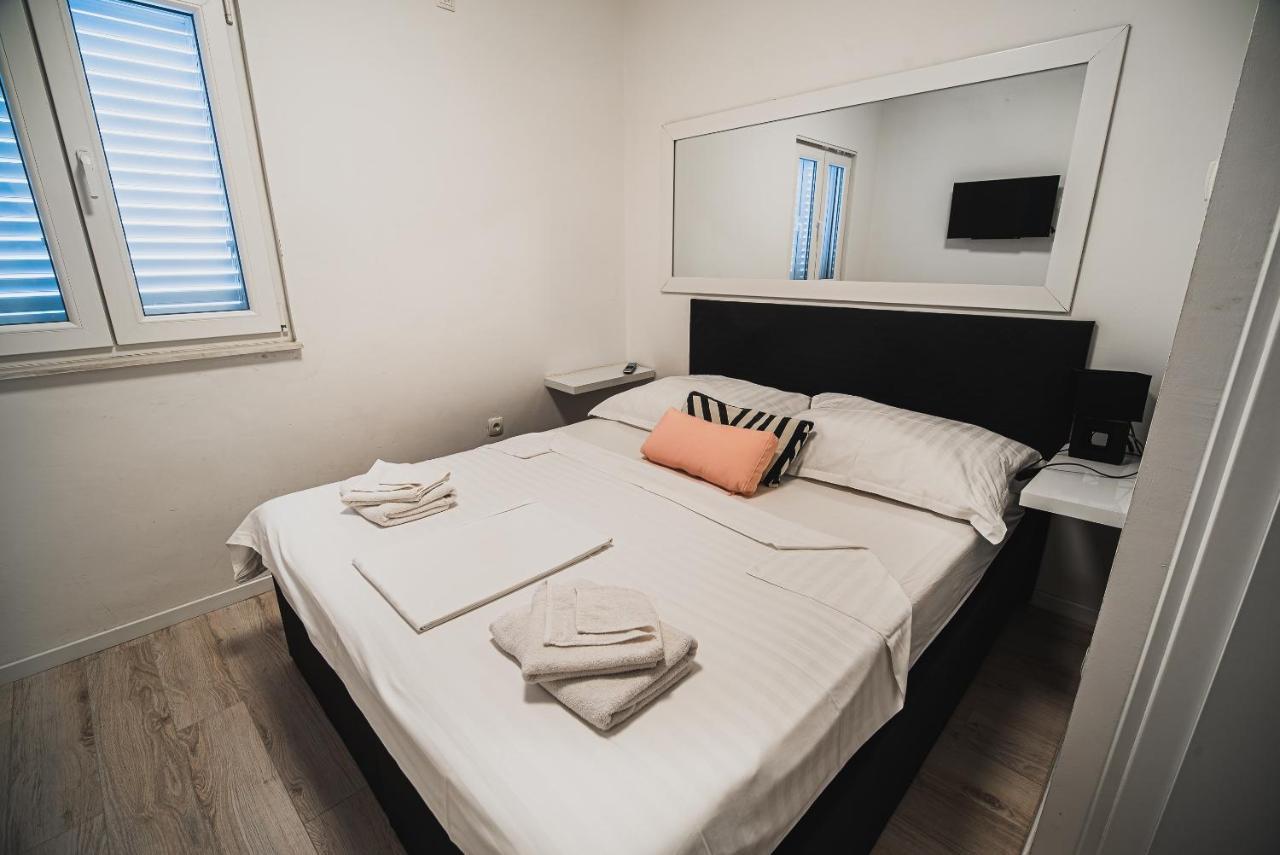 Downtown Park Apartments With Balcony Vodice Exterior foto