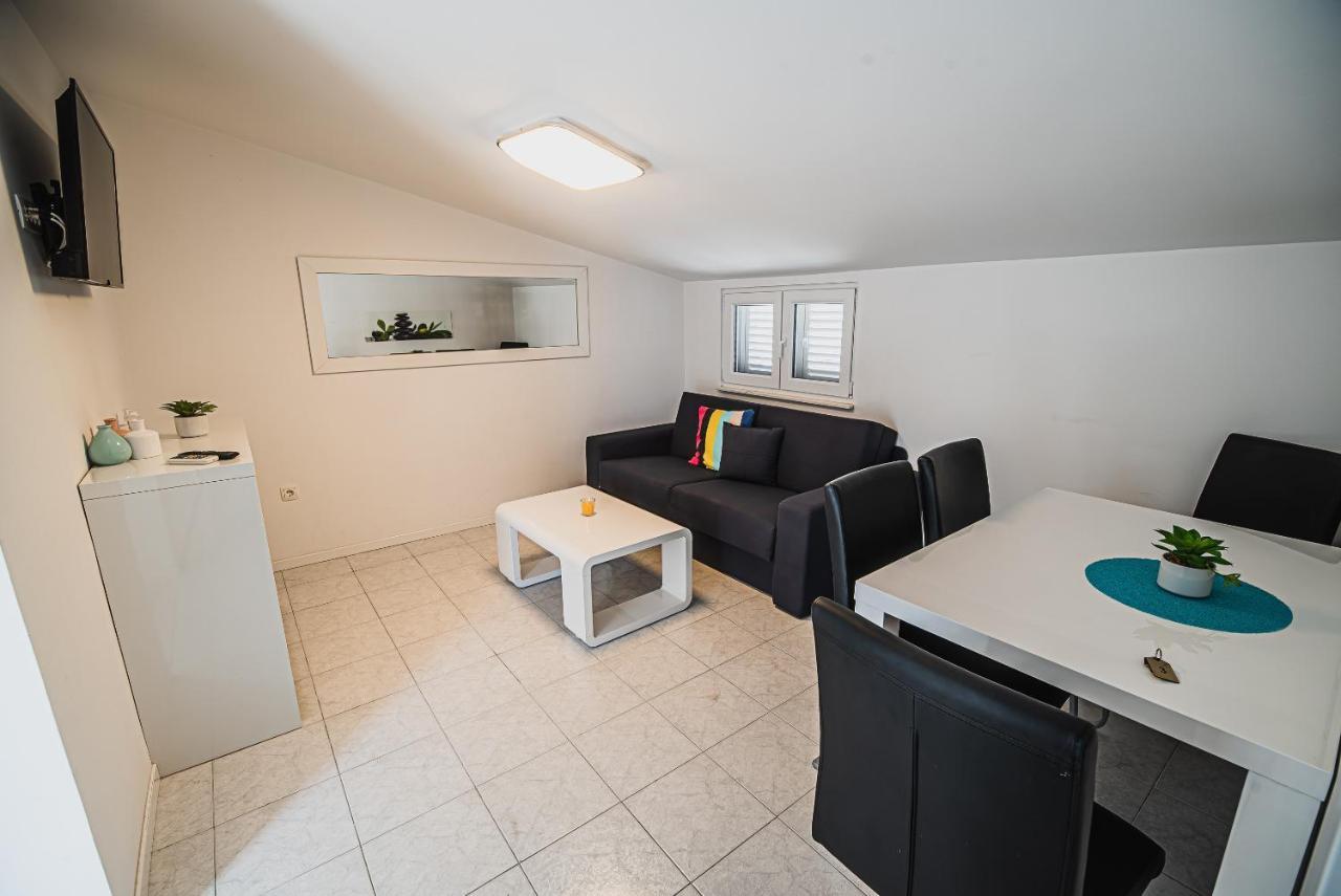 Downtown Park Apartments With Balcony Vodice Exterior foto