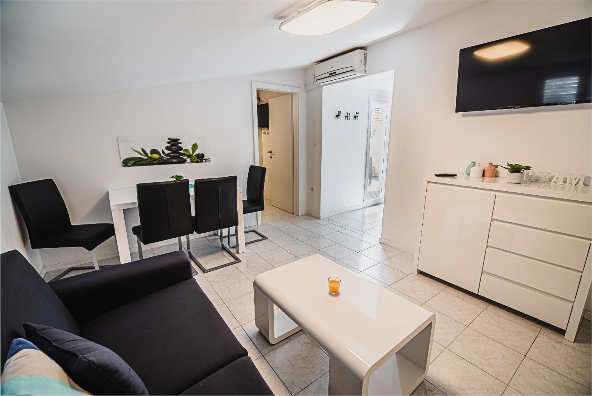 Downtown Park Apartments With Balcony Vodice Habitación foto