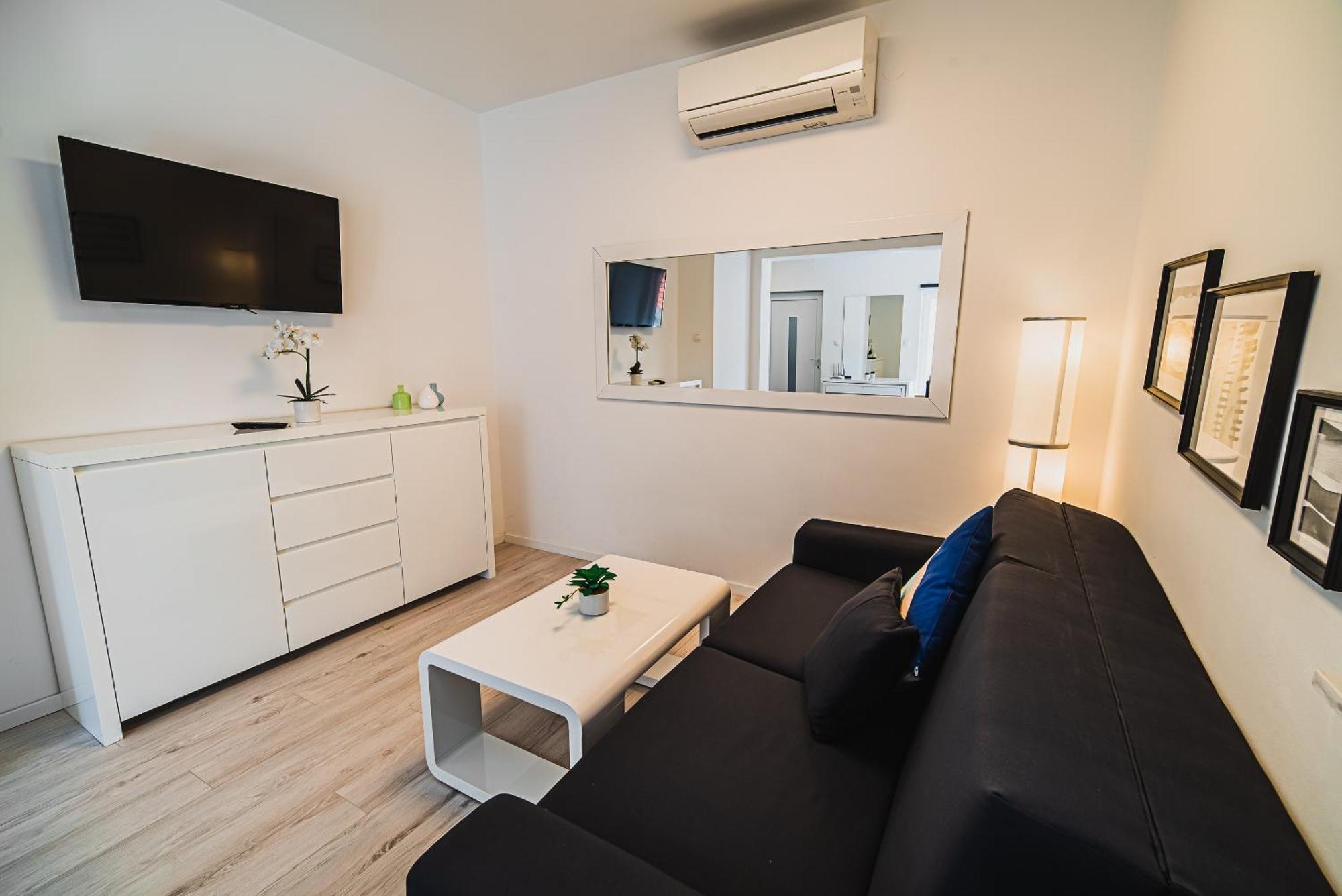 Downtown Park Apartments With Balcony Vodice Habitación foto