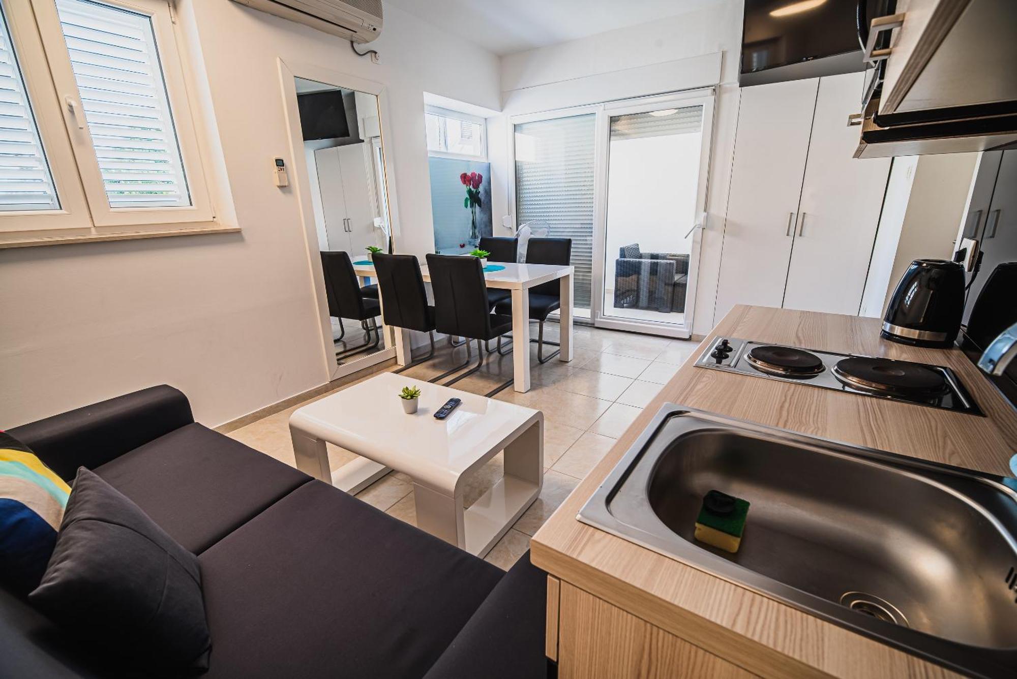 Downtown Park Apartments With Balcony Vodice Habitación foto